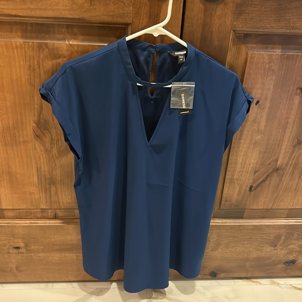 Express Top - Picture 6 of 8